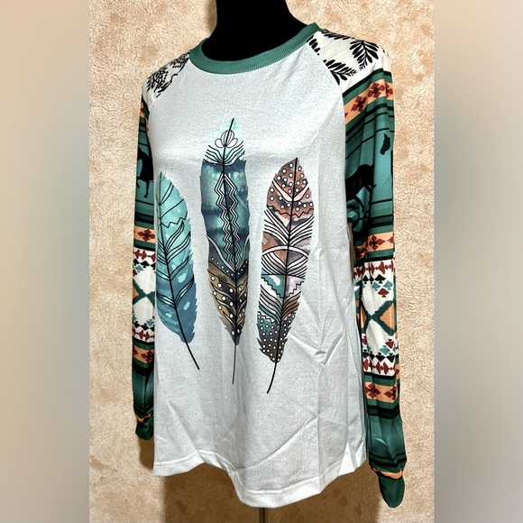 🌵Aztec Feather Print Raglan Sleeve Top - Picture 13 of 16
